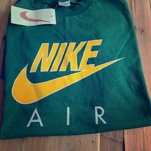 Vintage Nike Tee, NWT.